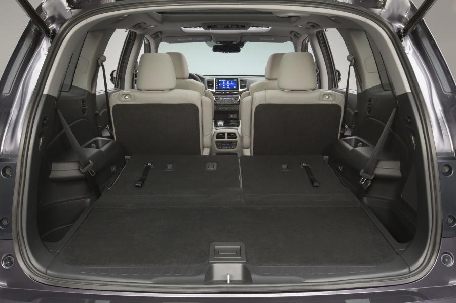 Багажник Honda Pilot 2015 года  (фото 50 из 107)